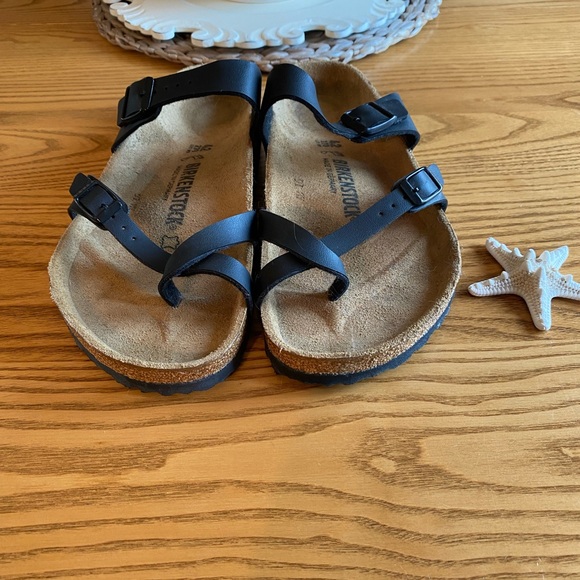Birkenstock Black Cross-Strap Leather Sandals - Picture 3 of 4